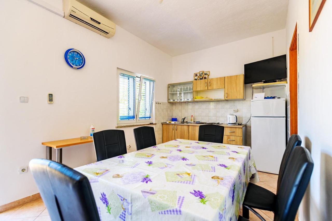 Apartmant Prosika パグ エクステリア 写真